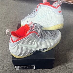 Nike Foamposite Athletic Shoes - Gray and Red